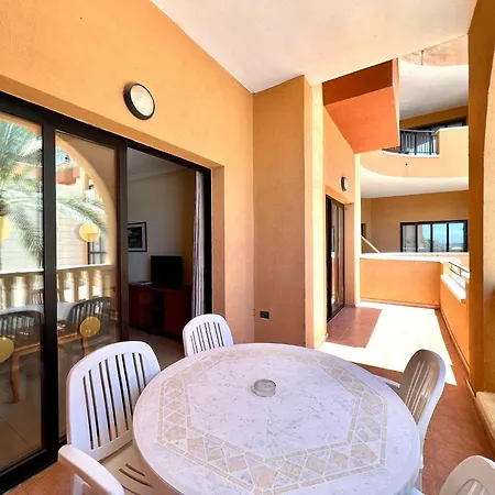 Junior Suite, Heated Pool, Wifi, Well Connected En South Tenerife *