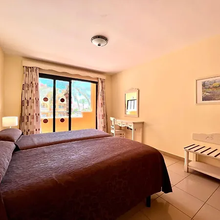 Junior Suite, Heated Pool, Wifi, Well Connected En South Tenerife Διαμέρισμα